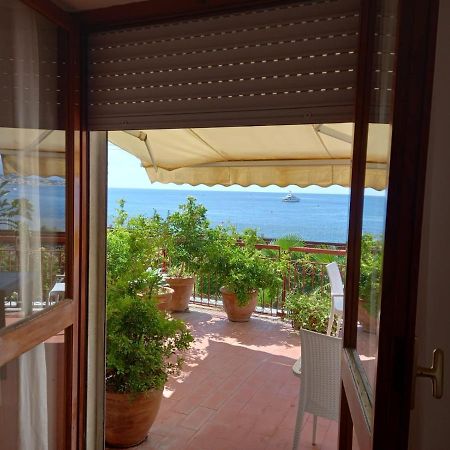 White Lotus Apartment Taormina Exteriör bild