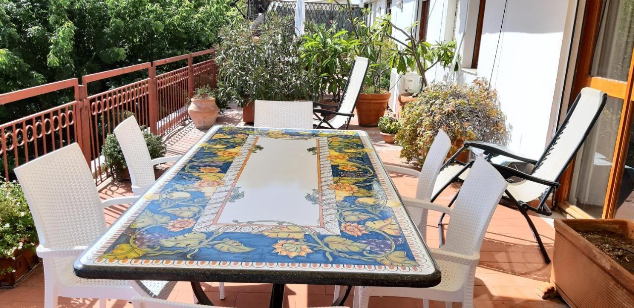 White Lotus Apartment Taormina Exteriör bild