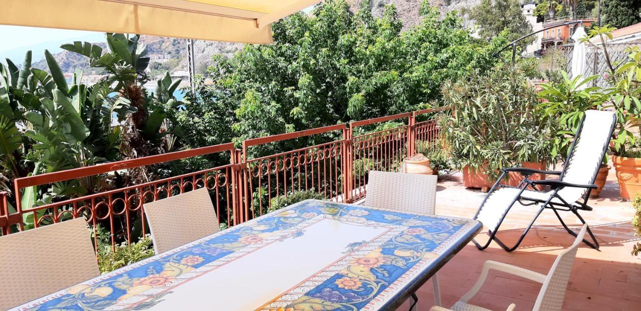 White Lotus Apartment Taormina Exteriör bild